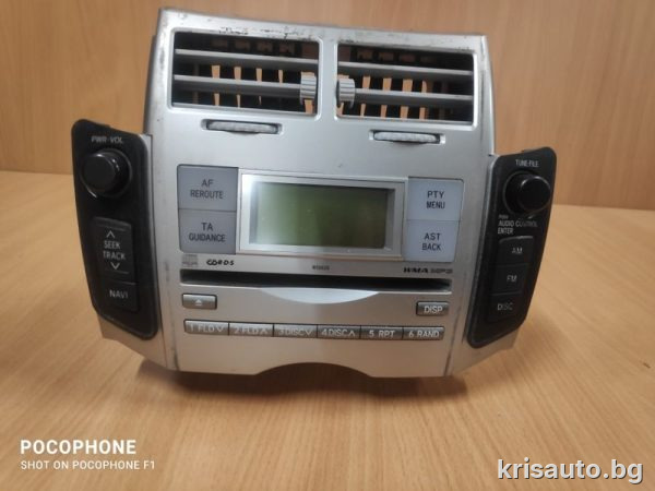 Toyota Yaris CD Navi Radio music player / Тойота Ярис 2009г.