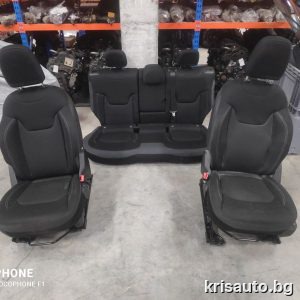 Салон - седалки Jeep Renegade / Ренегат 2020г.