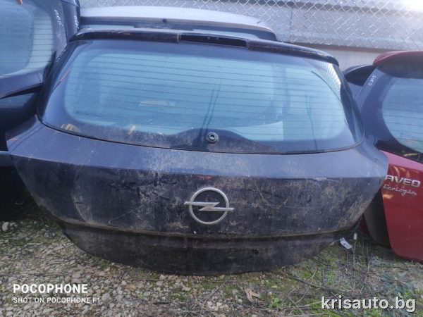 Врата багажник Opel Astra H coupe / Опел Астра купе 2005г.