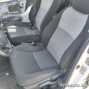 Седалки / Салон за Toyota Yaris  / Тойота Ярис 2019г