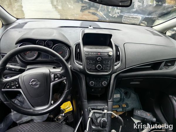 Арматурно табло с ляв еър бег Opel Zafira C 2016г / Опел Зафира Ц