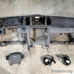 Арматурно табло Jeep Grand Cherokee / Джип Гранд Чероки 2009г.