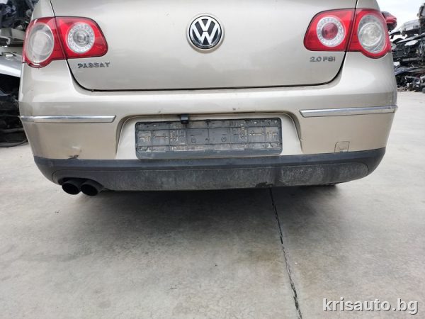 Задна броня VW Passat 6 / Фолксваген Пасат 6 седан Със Забележки! 2005