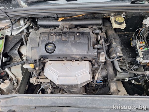Двигател Peugeot 308 1.4 / Пежо 308 1.4 бензин код: 8FR