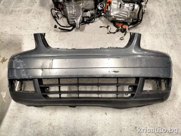 Предна броня VW Touran / Фолксваген Туран 2005г.