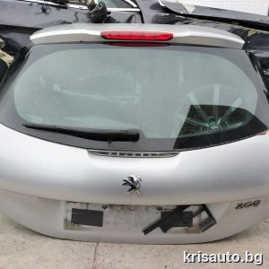 Врата багажник Peugeot 208 hatchback / Пежо 208 4 врати 2015г.