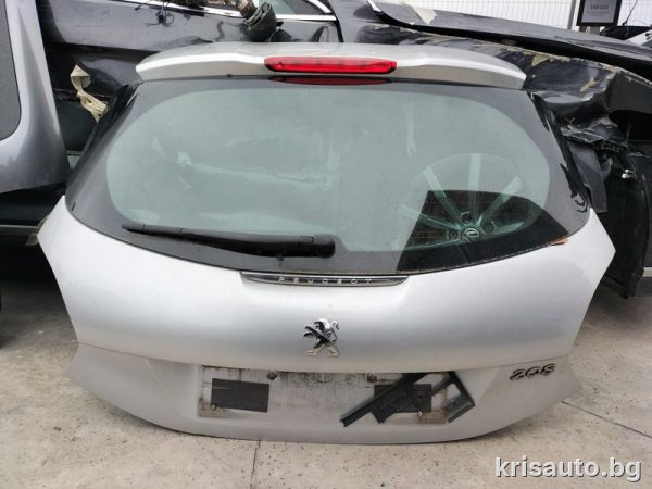 Врата багажник Peugeot 208 hatchback / Пежо 208 4 врати 2015г.