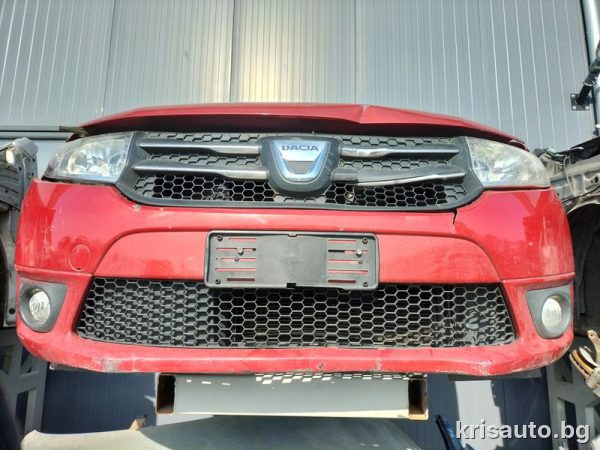 Предна броня Dacia Sandero / Дачия Сандеро 2014г.
