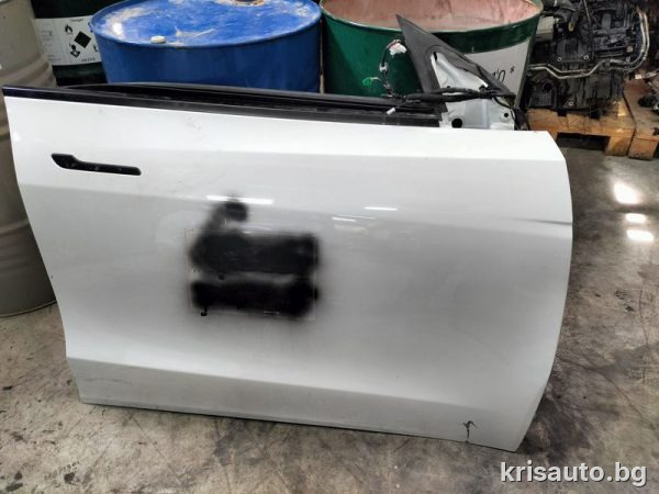 Предна дясна врата Tesla Model Y / Тесла Модел У 2024г.