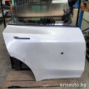 Задна дясна врата Tesla Model Y / Тесла Модел У 2024г.